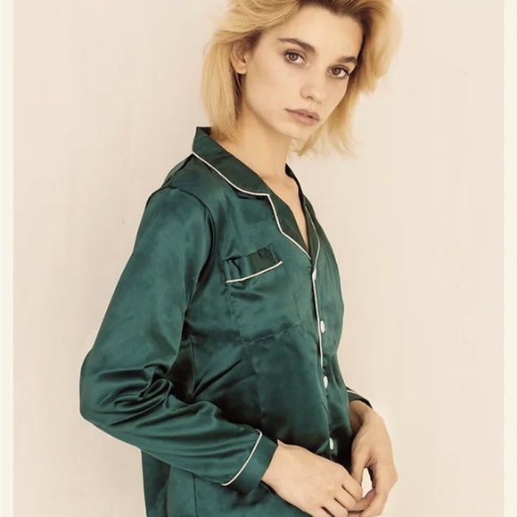 Verie emerald green viscose button up pj set women's size Small - Picture 1 of 10